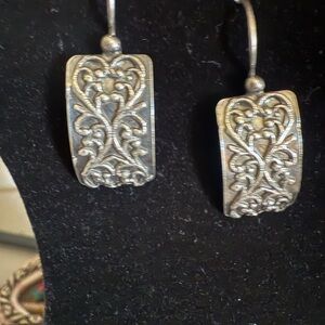 Elegant  Silpada Sterling Silver Dangle Earrings 925